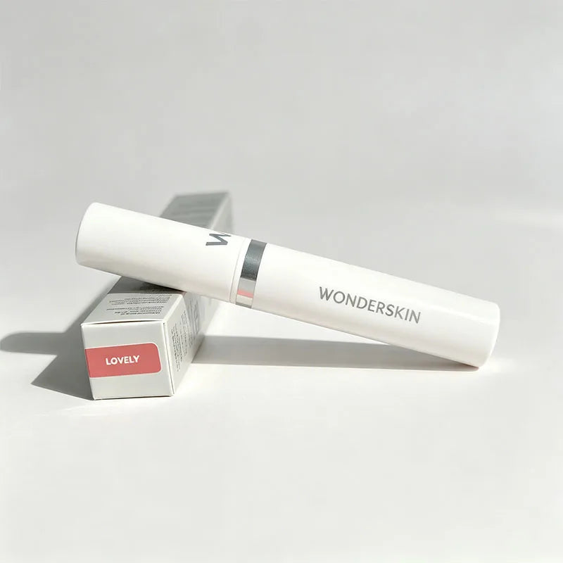 Long-wearing Matte Peel-Off Lip Tint
